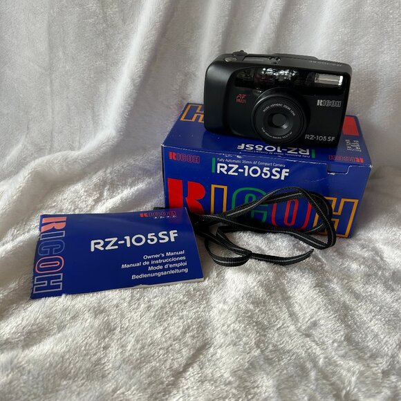 Ricoh Fully Automatic 35mm AF Compact Camera VTG With Box Manual Strap Works - Picture 1 of 8